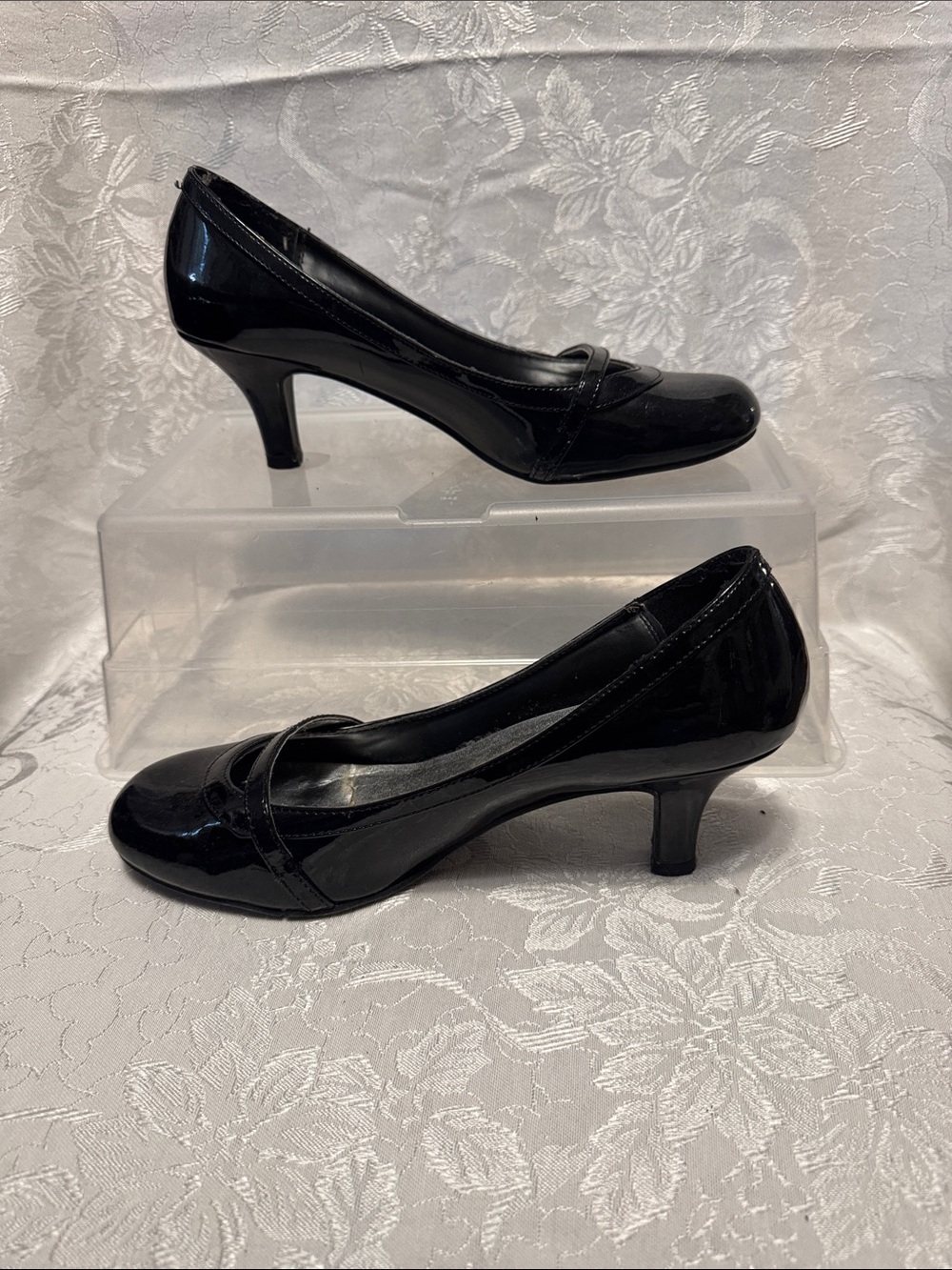 Wet Seal Black Patent Mid Heel Pumps